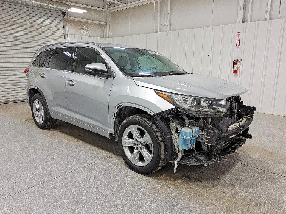 2018 TOYOTA HIGHLANDER LIMITED 4