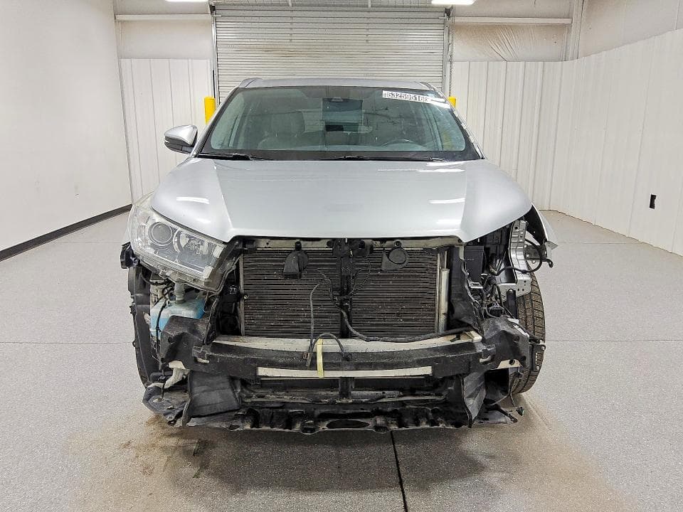 2018 TOYOTA HIGHLANDER LIMITED 5