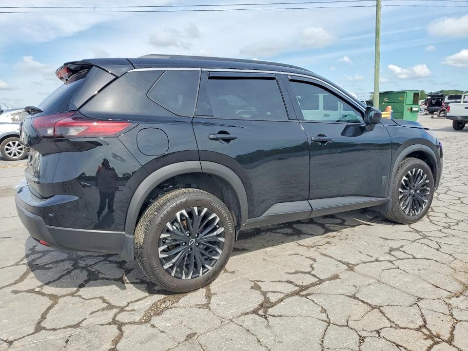 2026 NISSAN ROGUE DARK ARMOR 3