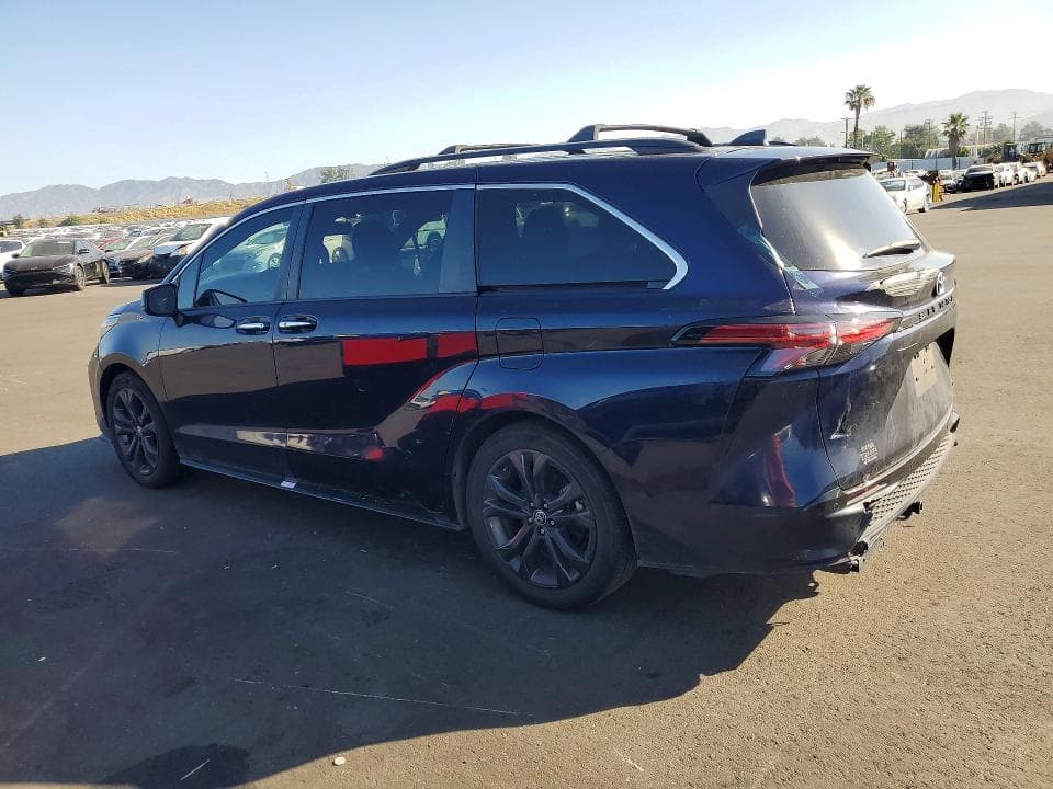2022 TOYOTA SIENNA XSE XSE 2