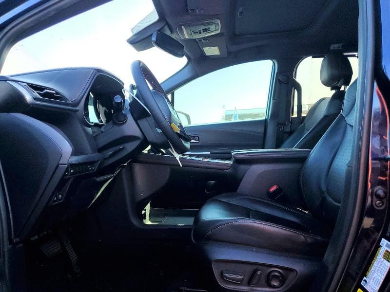 2022 TOYOTA SIENNA XSE XSE 7