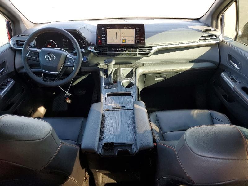 2022 TOYOTA SIENNA XSE XSE 8