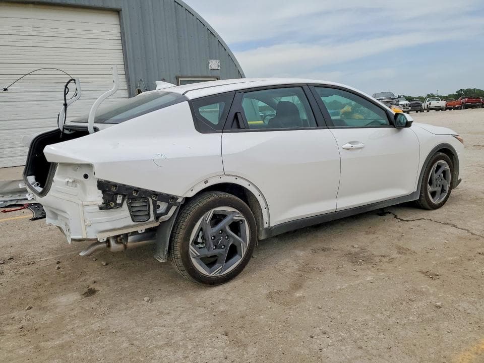 2025 KIA K4 EX 3