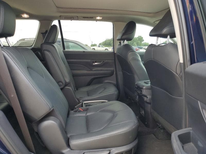 2025 TOYOTA GRAND HIGHLANDER LIMITED 11