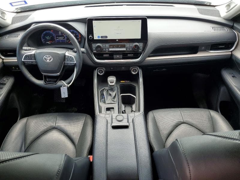 2025 TOYOTA GRAND HIGHLANDER LIMITED 8