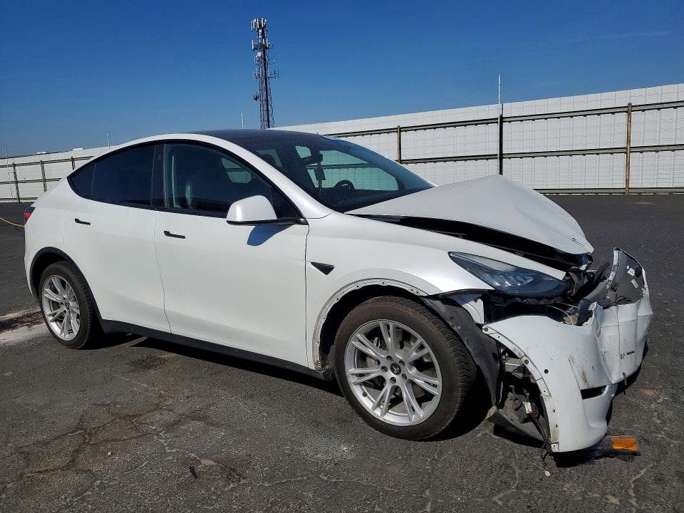 2021 TESLA MODEL Y 4