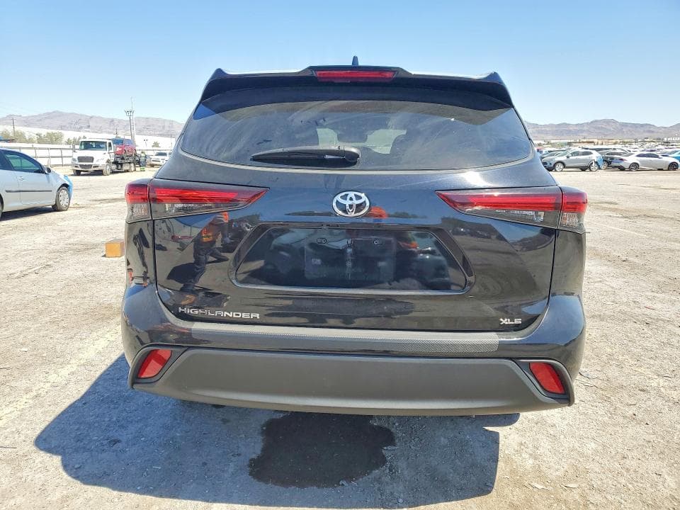 2024 TOYOTA HIGHLANDER XLE 6