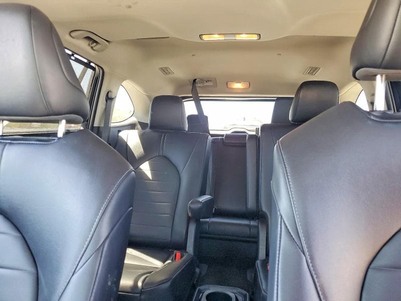 2024 TOYOTA HIGHLANDER XLE 10