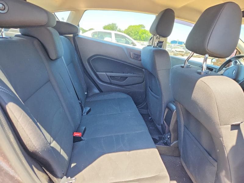 2017 FORD FIESTA SE 10
