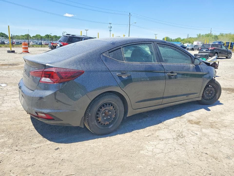 2020 HYUNDAI ELANTRA SE 3
