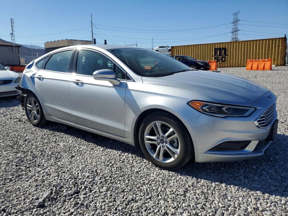2018 FORD FUSION SE 4