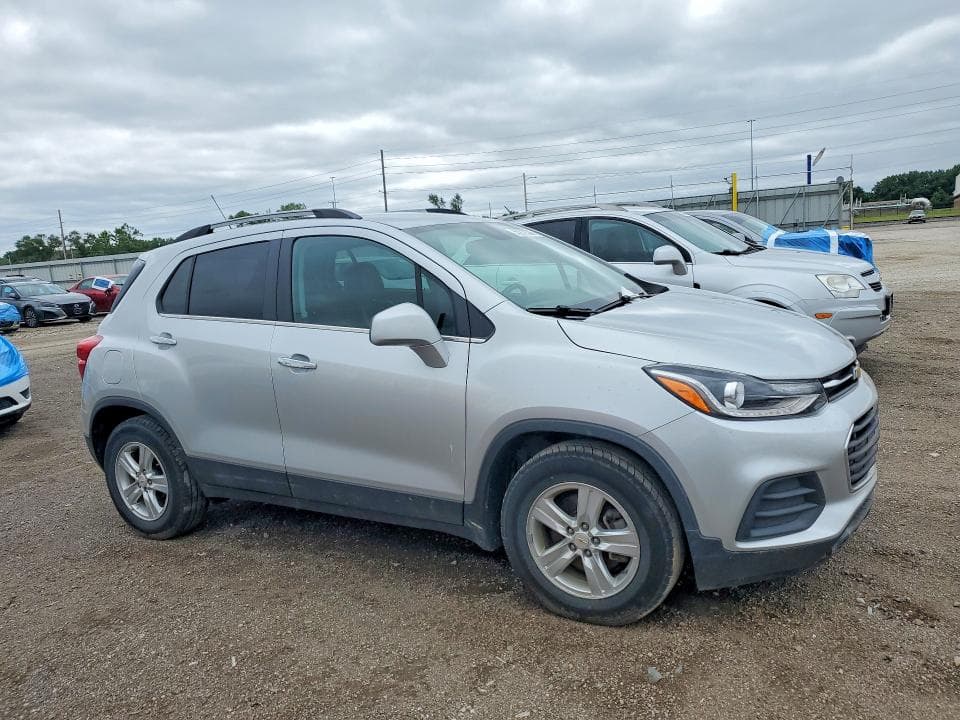 2019 CHEVROLET TRAX 1LT 4