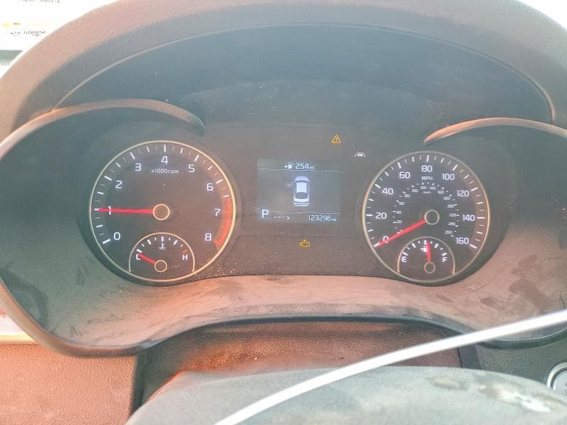 2019 KIA OPTIMA S 9