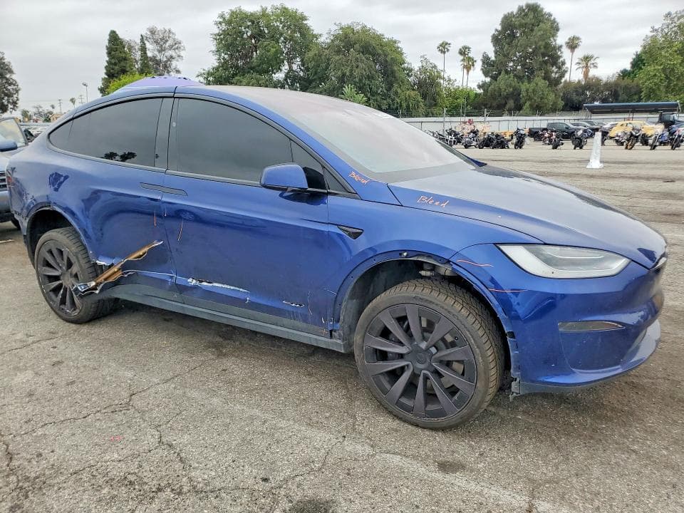 2022 TESLA MODEL X 4