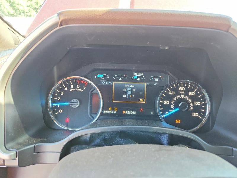 2017 FORD F150 9