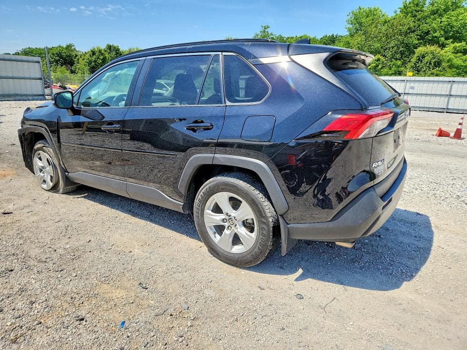 2021 TOYOTA RAV4 XLE XLE 2