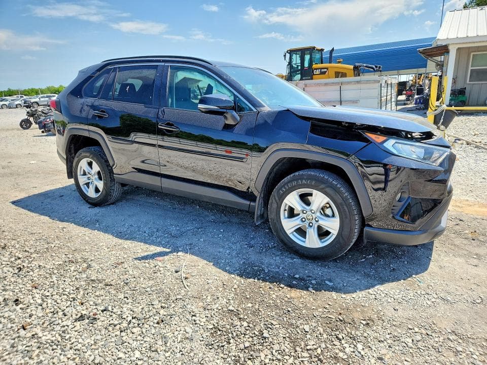 2021 TOYOTA RAV4 XLE XLE 4