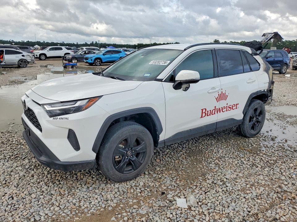 2025 TOYOTA RAV4 XLE - 1