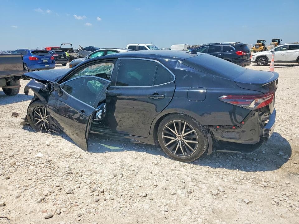 2023 TOYOTA CAMRY SE SE 2
