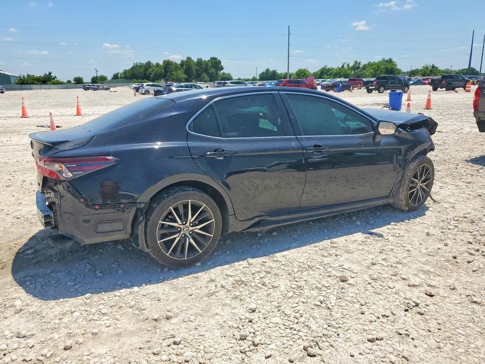 2023 TOYOTA CAMRY SE SE 3