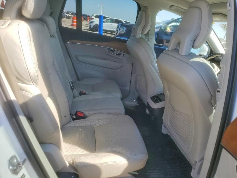 2018 VOLVO XC90 T6 T6 10