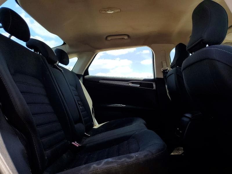 2017 FORD FUSION SE 10