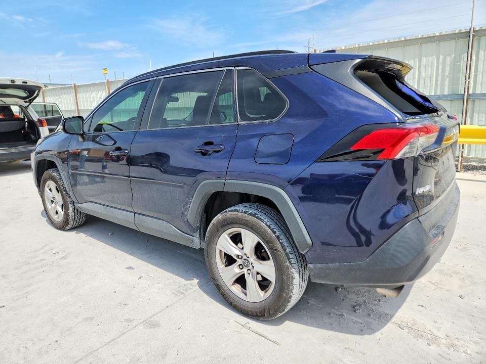 2020 TOYOTA RAV4 XLE XLE 2