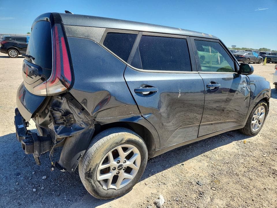 2023 KIA SOUL S 3