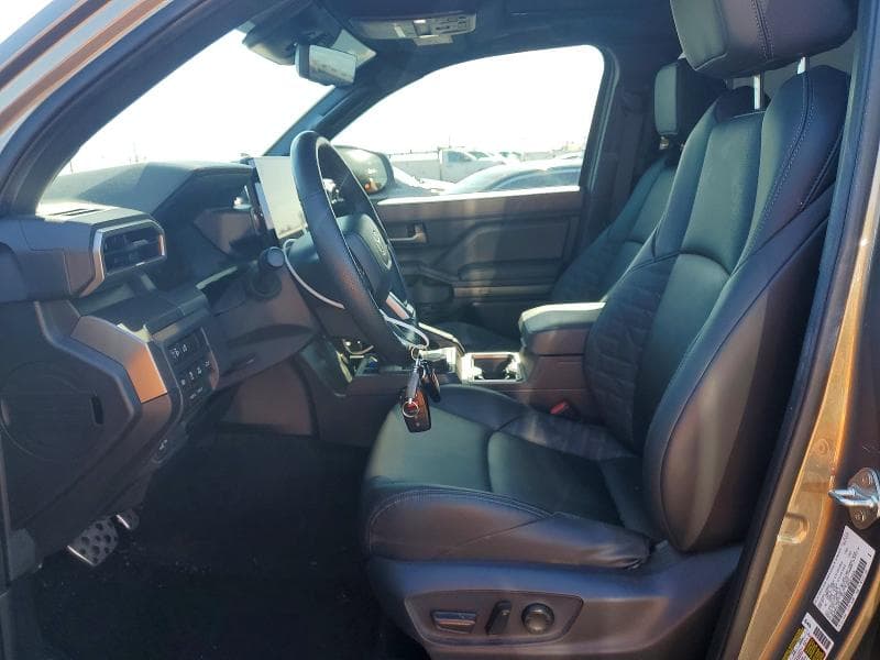 2024 TOYOTA TACOMA SR5 SR5 7