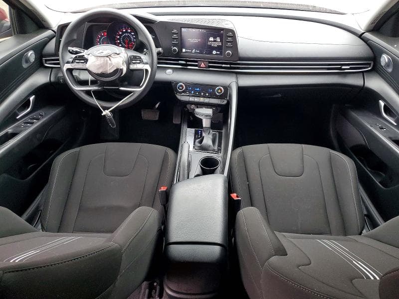 2023 HYUNDAI ELANTRA SEL SEL 9
