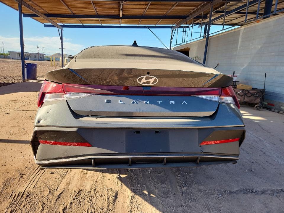 2026 HYUNDAI ELANTRA SE 6