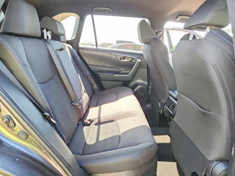 2024 TOYOTA RAV4 SE 11