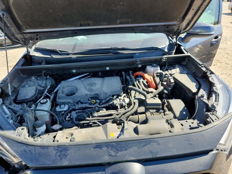 2024 TOYOTA RAV4 SE 12
