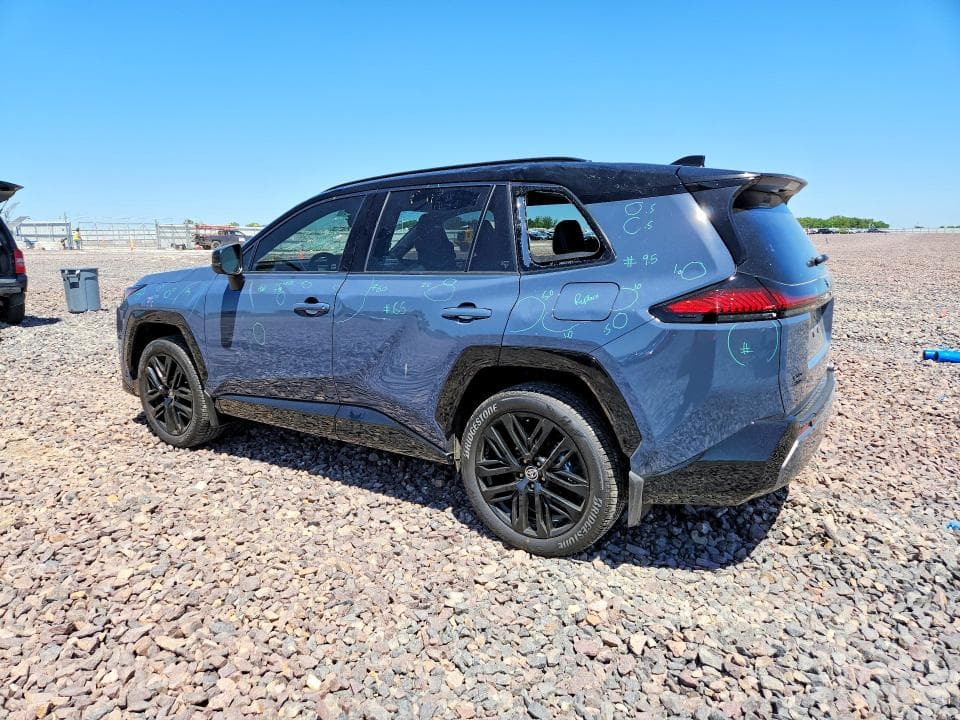 2026 TOYOTA RAV4 XSE 2