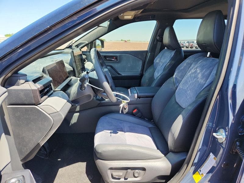 2026 TOYOTA RAV4 XSE 7