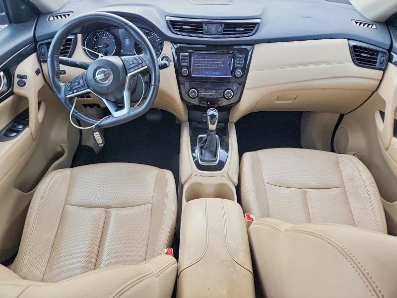 2017 NISSAN ROGUE SL 8