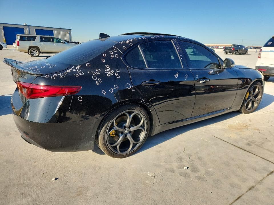 2019 ALFA ROMEO GIULIA TI TI 3
