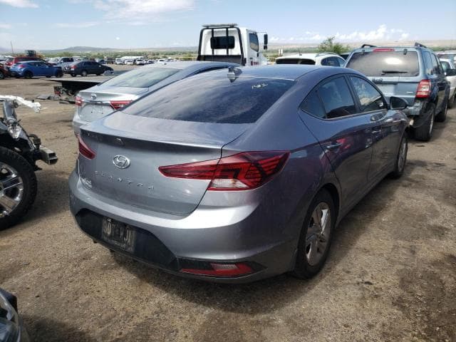 2019 HYUNDAI ELANTRA SEL 4