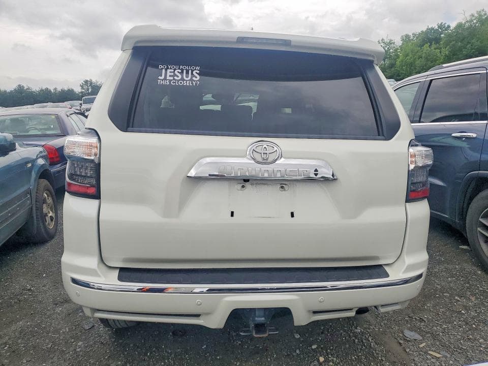 2023 TOYOTA 4RUNNER LIMITED 6
