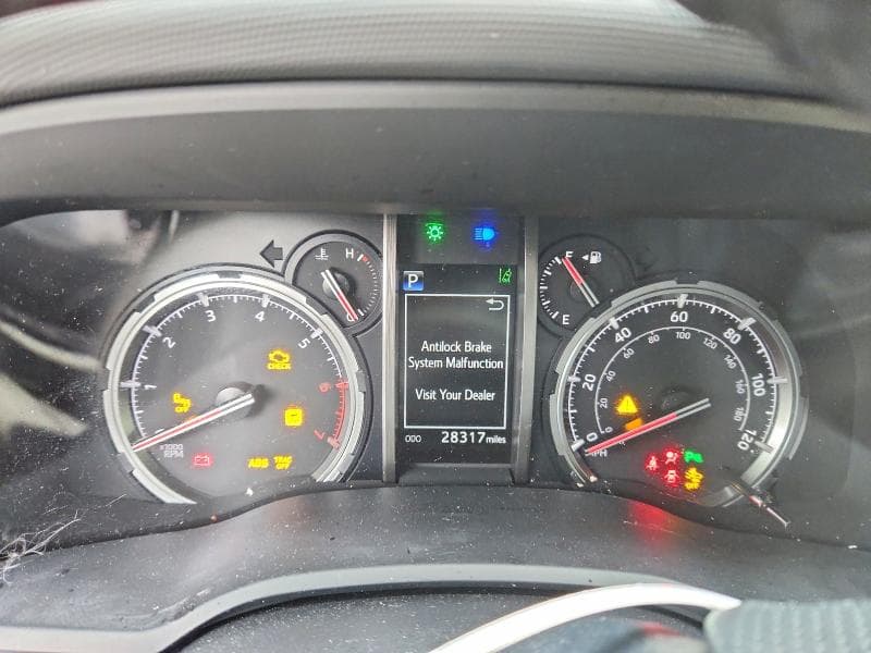 2023 TOYOTA 4RUNNER LIMITED 9