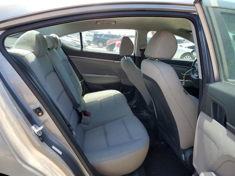 2017 HYUNDAI ELANTRA SE 10