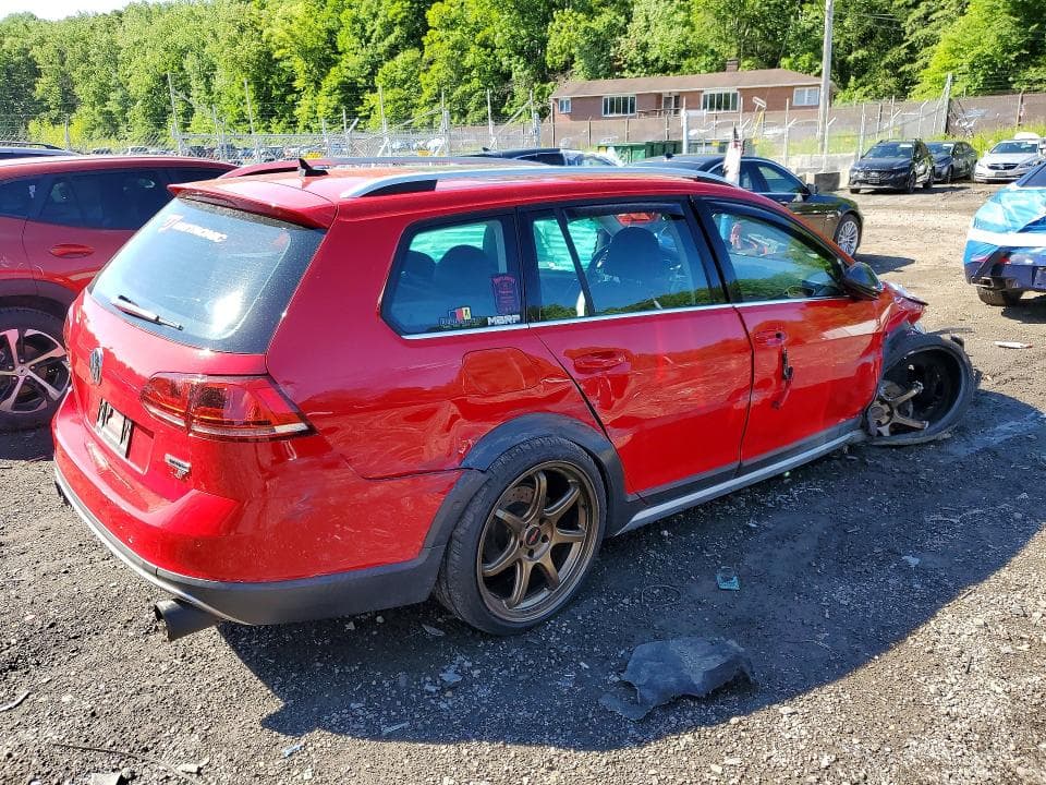 2017 VOLKSWAGEN GOLF ALLTRACK S 3