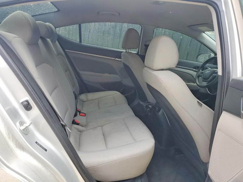 2018 HYUNDAI ELANTRA SEL 10