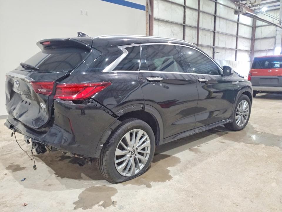 2023 INFINITI QX50 LUXE LUXE 3