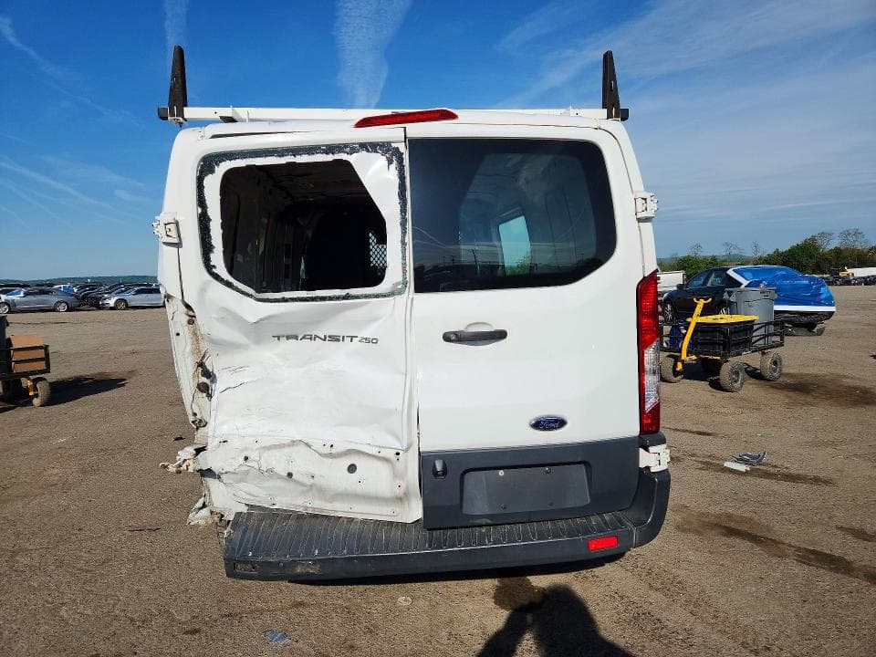 2018 FORD TRANSIT 250 DELIVERY VAN 6