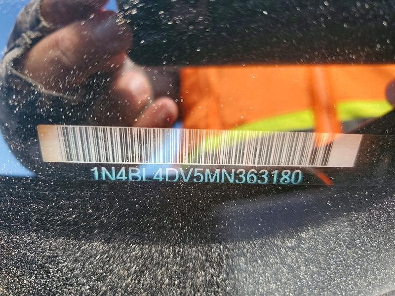2021 NISSAN ALTIMA SV 14