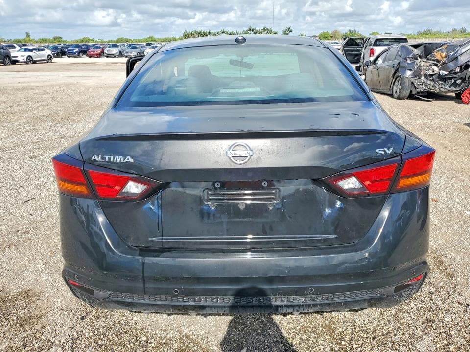 2021 NISSAN ALTIMA SV 7