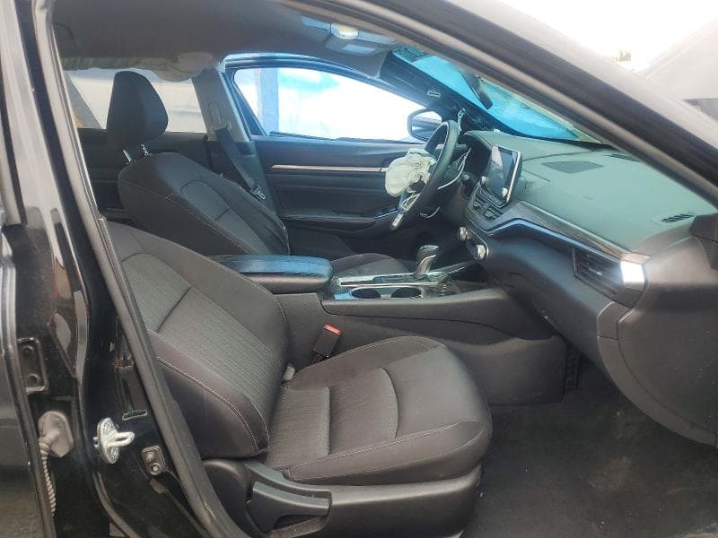 2021 NISSAN ALTIMA SV 8