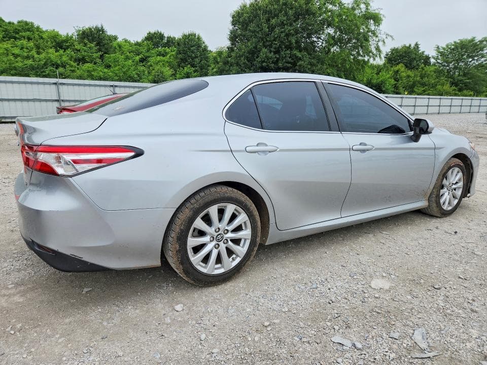 2018 TOYOTA CAMRY LE LE 3
