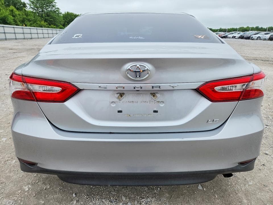 2018 TOYOTA CAMRY LE LE 6